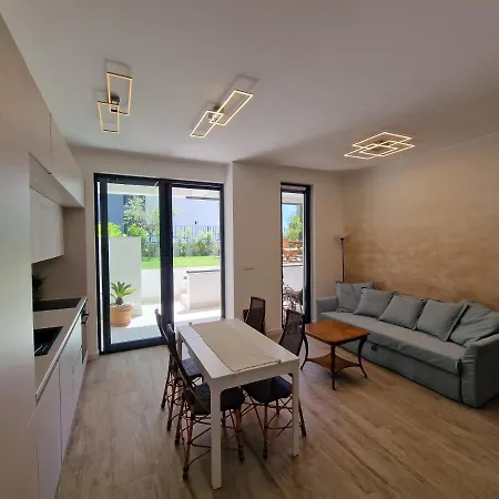 Apartmán Zlata, With Patio And Garden *