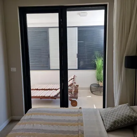 Διαμέρισμα Zlata, With Patio And Garden Σπλιτ