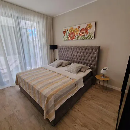 Zlata, With Patio And Garden Διαμέρισμα *
